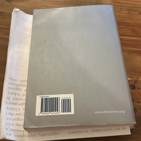 DSM-IV-TR Manual with DSM 5 Updates Printed Out - Picture 4 of 4